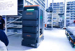 【CeMAT展綜述稿】邁步智能物流,超越行之所及丨海康機(jī)器人在CeMAT展上眾智齊聚,大放異彩!20231024661